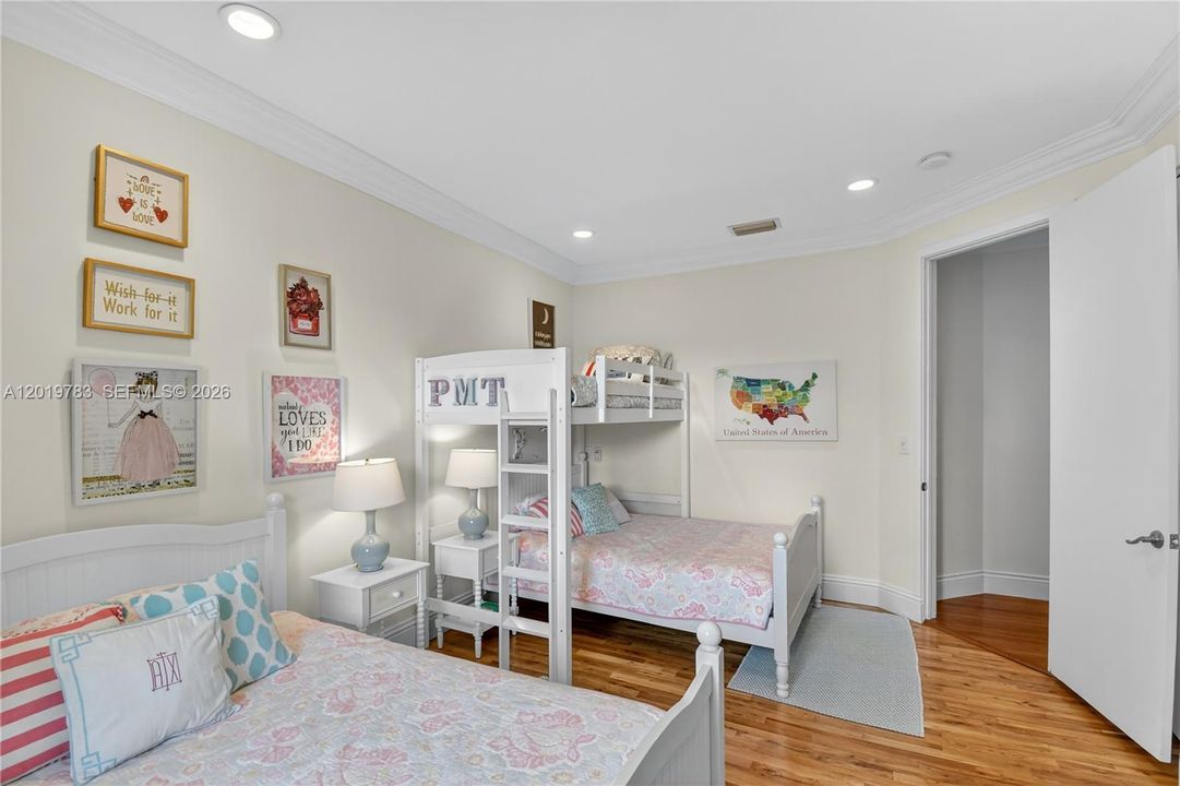 2nd Bedroom