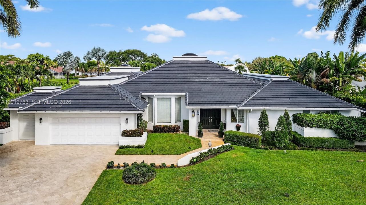 For Sale: $3,500,000 (4 beds, 5 baths, 3947 Square Feet)