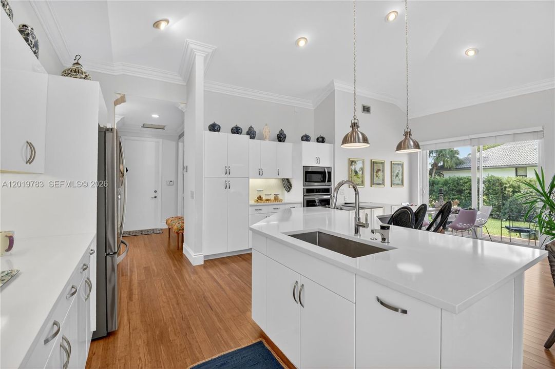 For Sale: $3,500,000 (4 beds, 5 baths, 3947 Square Feet)