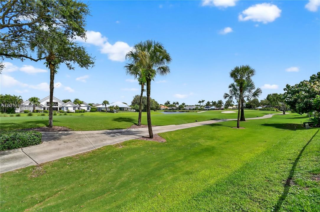For Sale: $3,500,000 (4 beds, 5 baths, 3947 Square Feet)