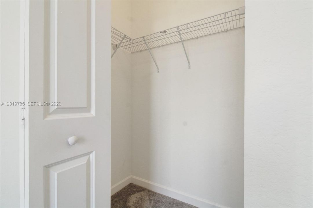 For Sale: $460,000 (3 beds, 3 baths, 1320 Square Feet)