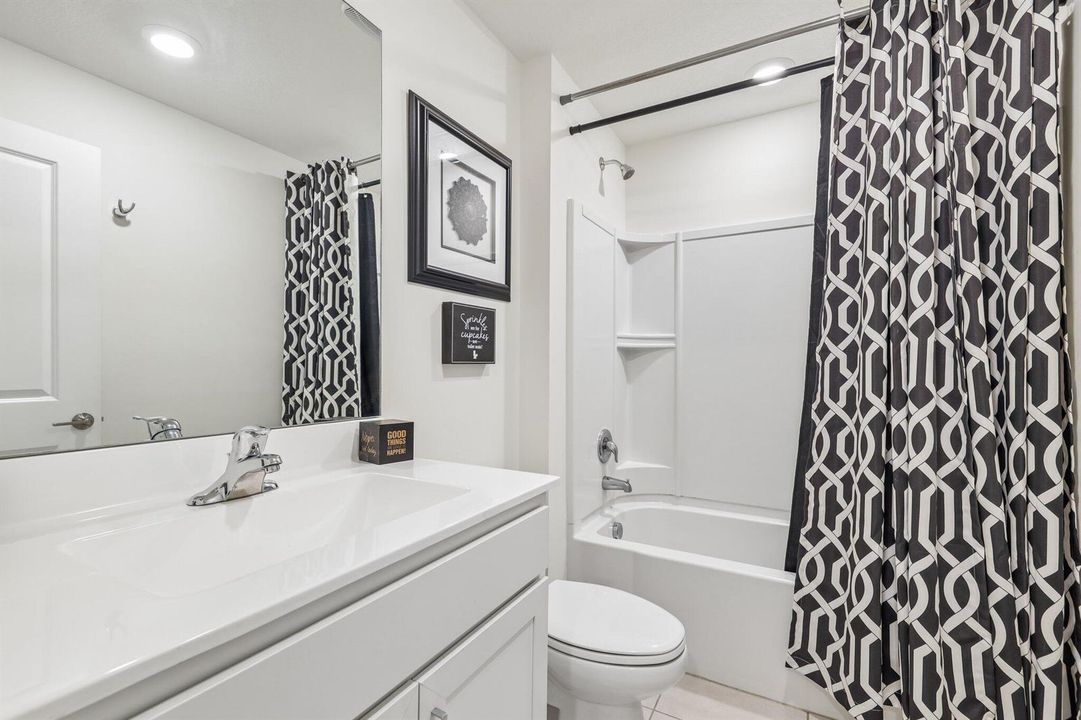17-web-or-mls-Bent Creek Dr-S0805-017