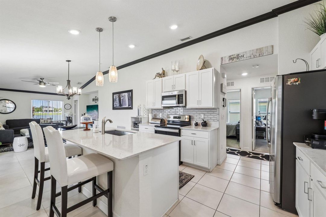 11-web-or-mls-Bent Creek Dr-S0805-011