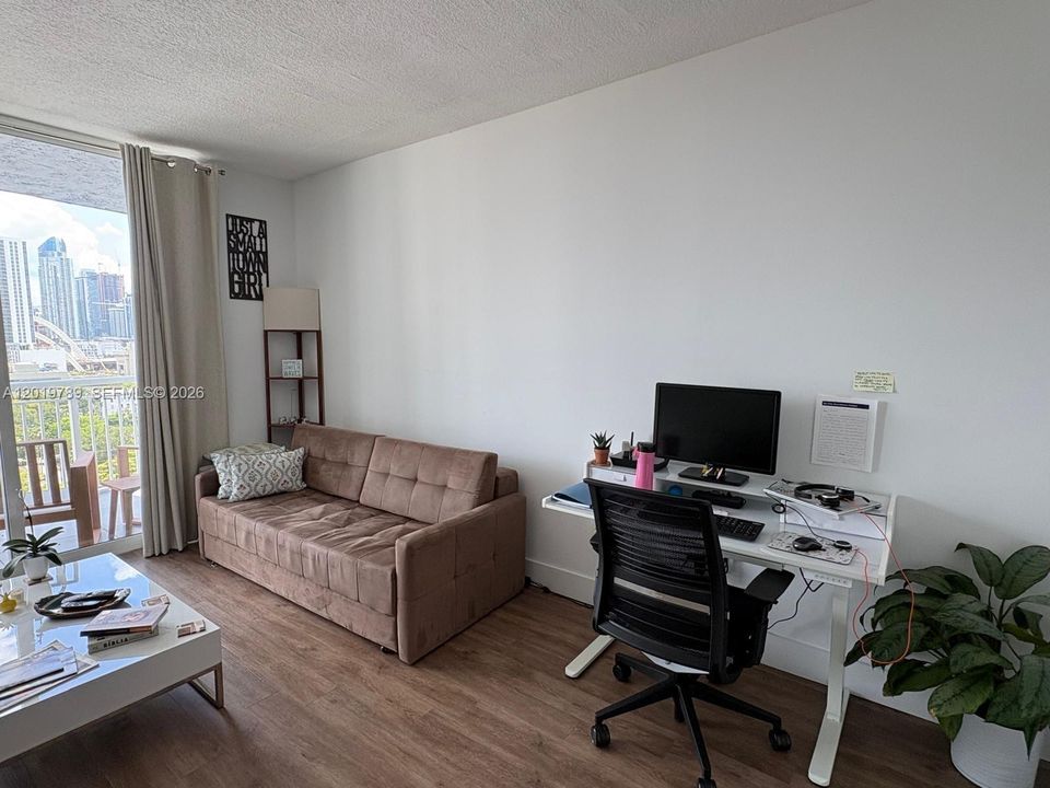 En Venta: $380,000 (1 camas, 1 baños, 749 Pies cuadrados)