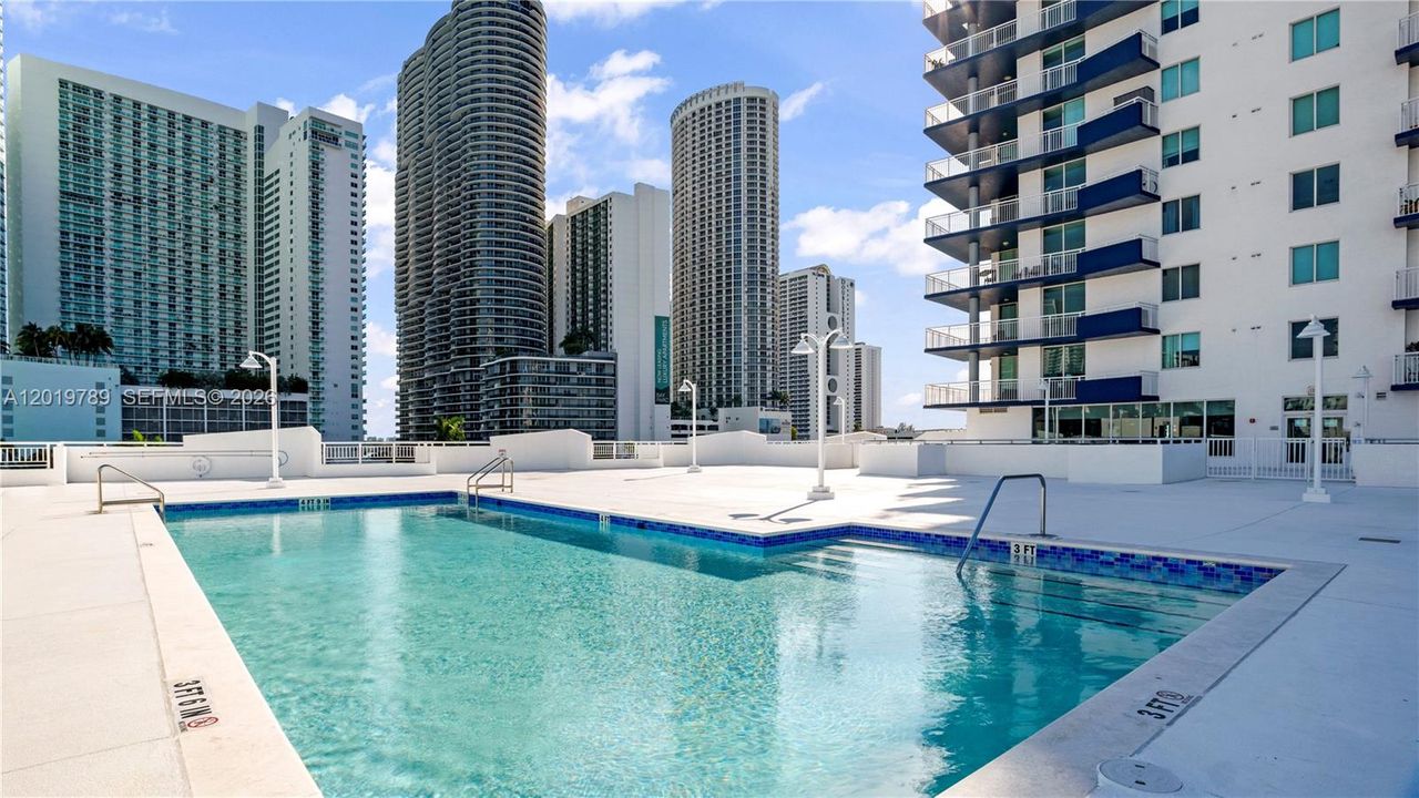 En Venta: $380,000 (1 camas, 1 baños, 749 Pies cuadrados)