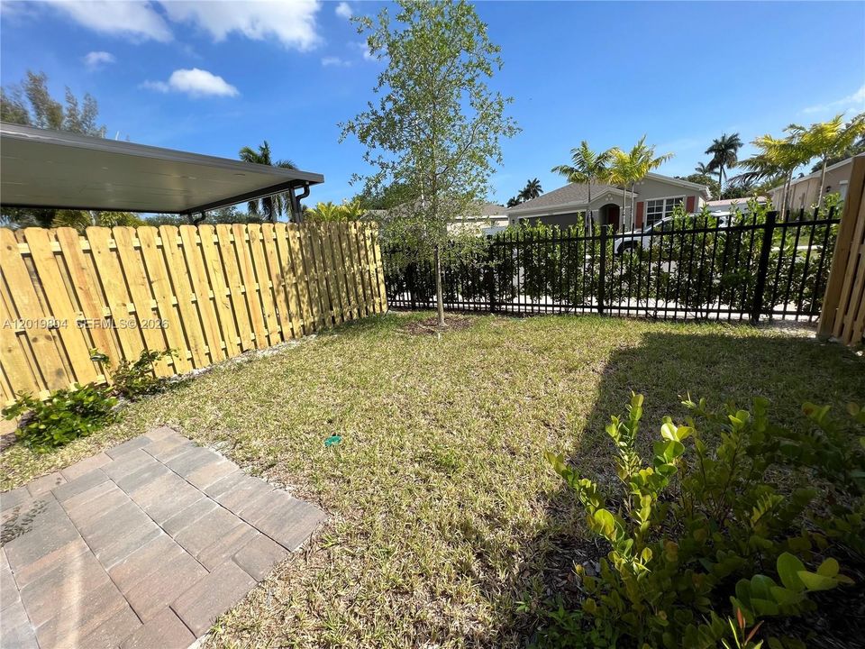 En Venta: $485,000 (4 camas, 3 baños, 1602 Pies cuadrados)