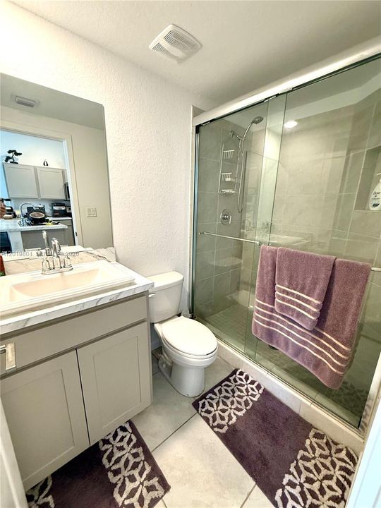 En Venta: $485,000 (4 camas, 3 baños, 1602 Pies cuadrados)