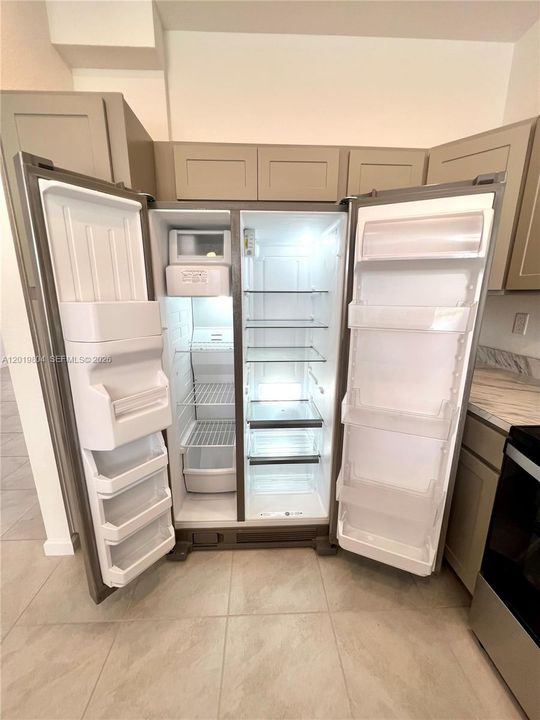 En Venta: $485,000 (4 camas, 3 baños, 1602 Pies cuadrados)