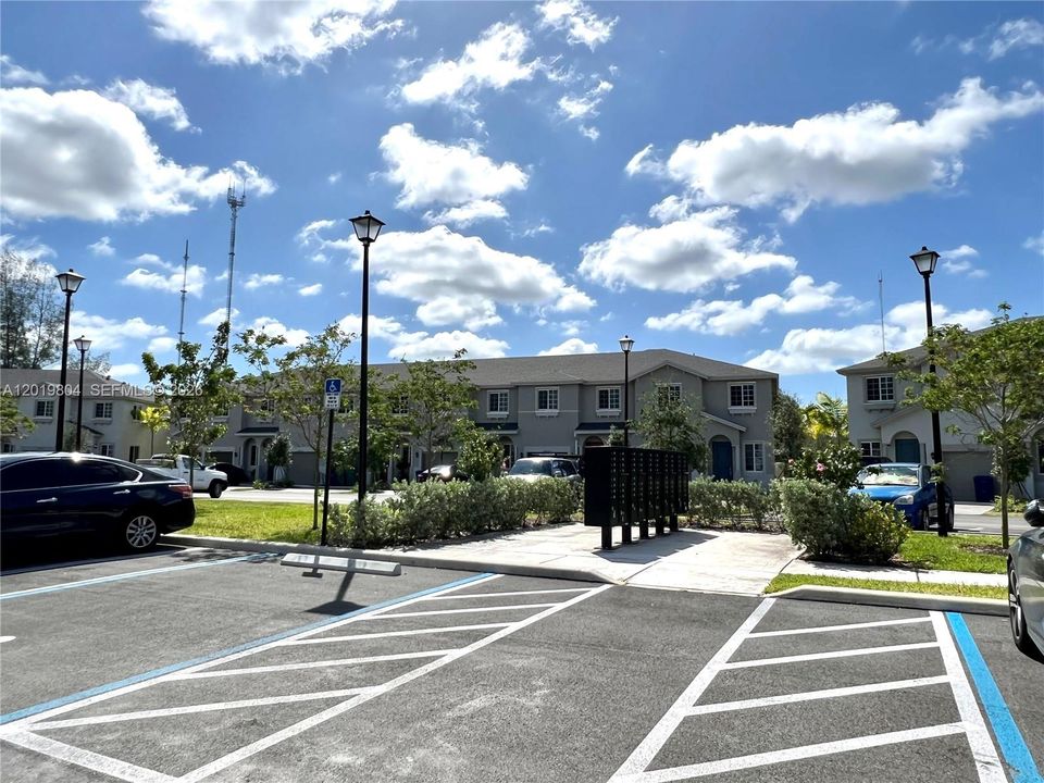 En Venta: $485,000 (4 camas, 3 baños, 1602 Pies cuadrados)