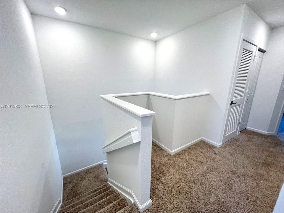 En Venta: $485,000 (4 camas, 3 baños, 1602 Pies cuadrados)