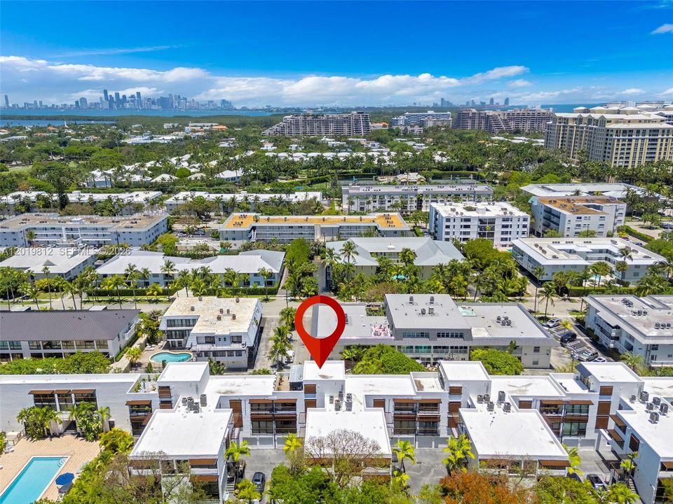 For Sale: $2,750,000 (4 beds, 3 baths, 2442 Square Feet)