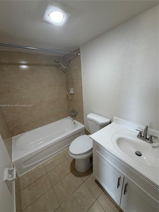 В аренду: $1,800 (1 спален, 1 ванн, 605 Квадратных фут)