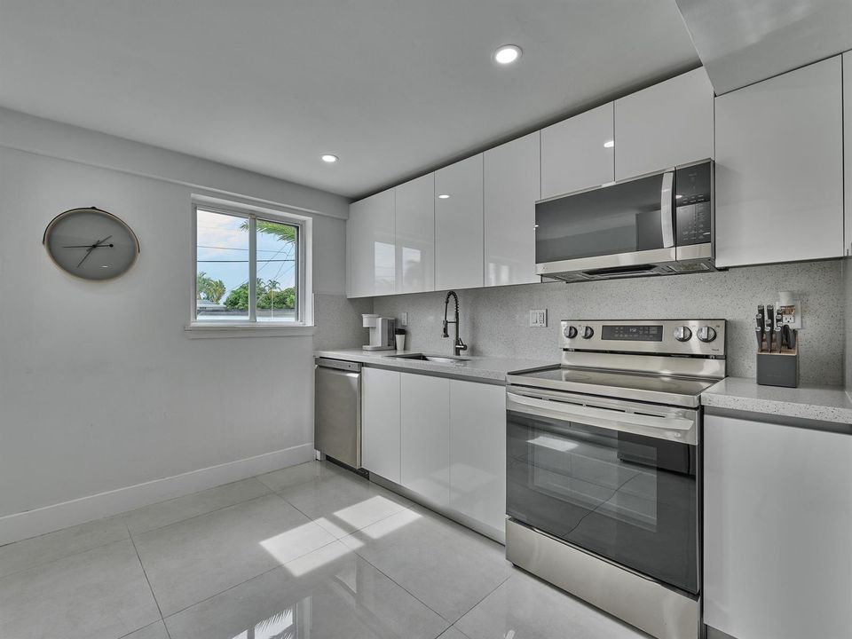 (101) More Kitchen