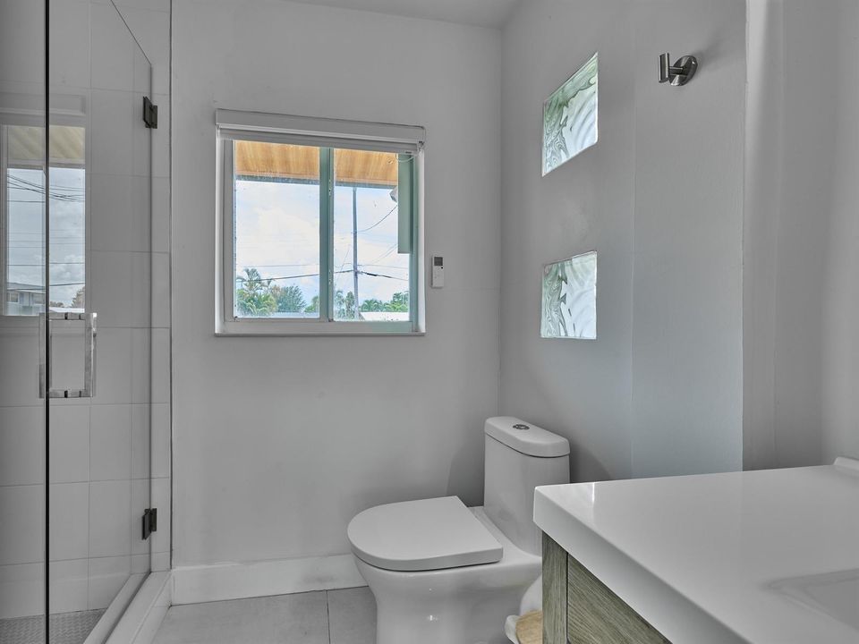 (80) Master Bath
