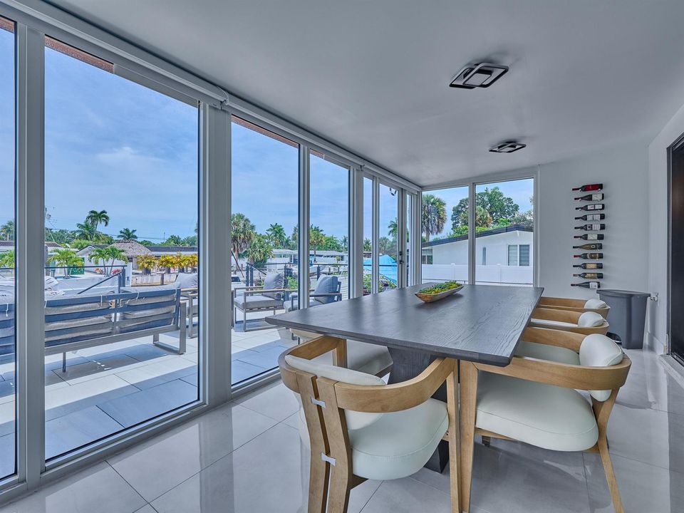 (75) Sunroom x2