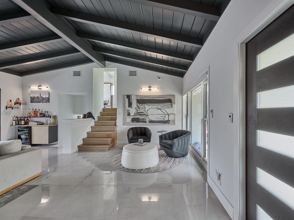 (55) Entry Way Perspective