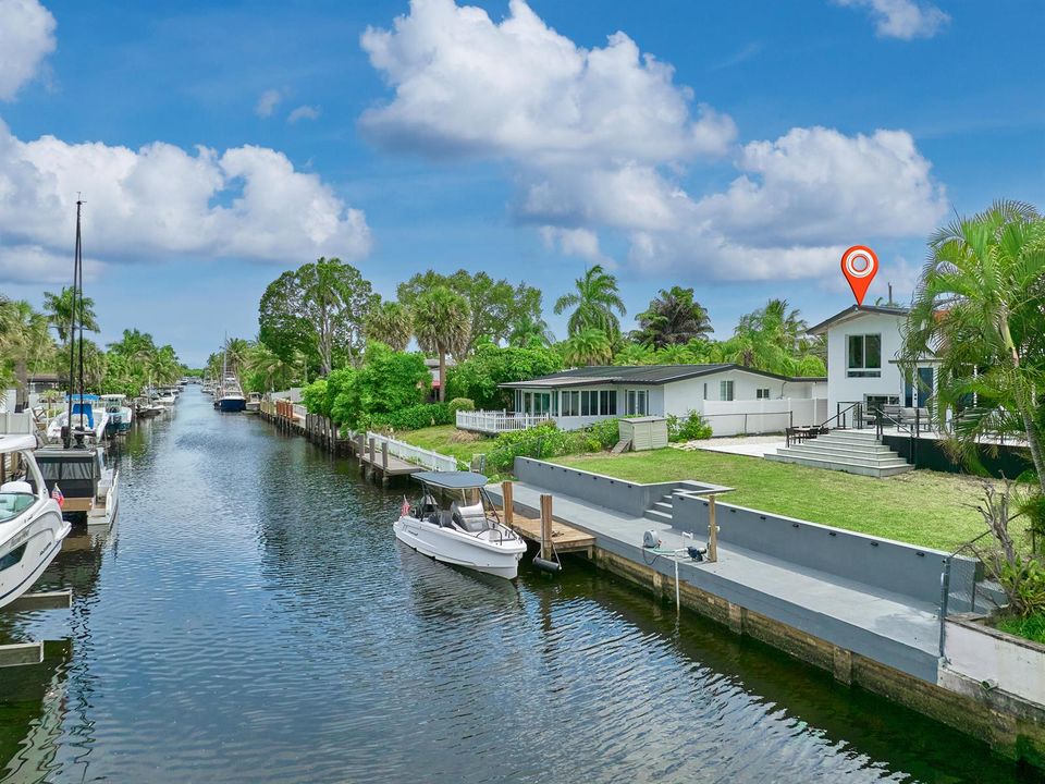 (44) Canal