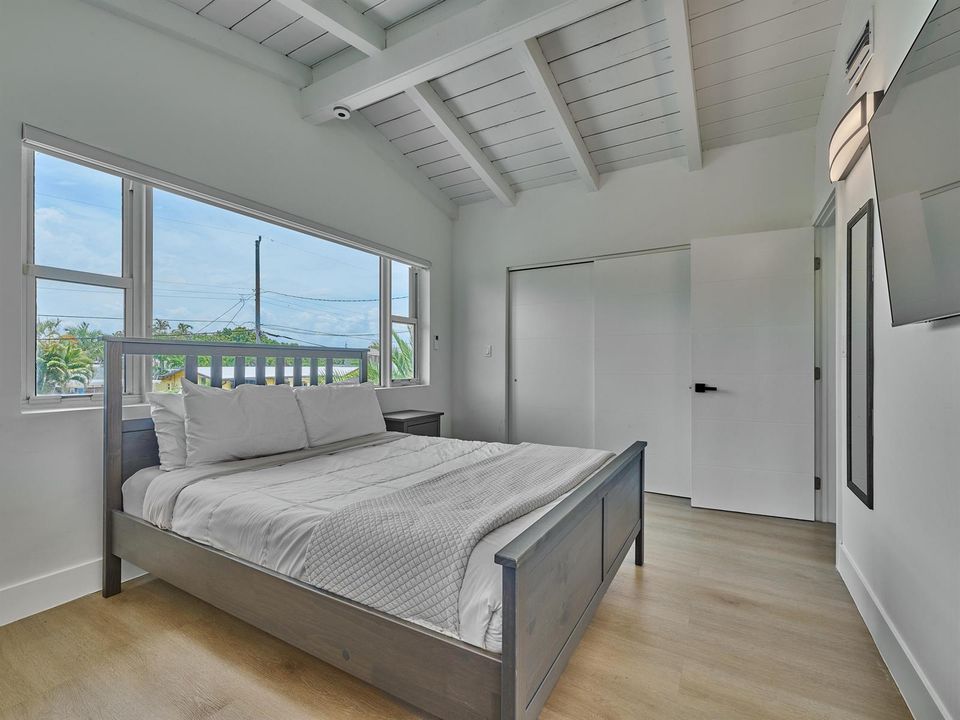 (87) Guest Bedroom 1 x3