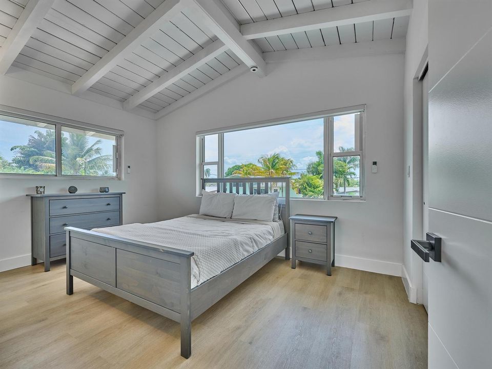 (85) Guest Bedroom 1
