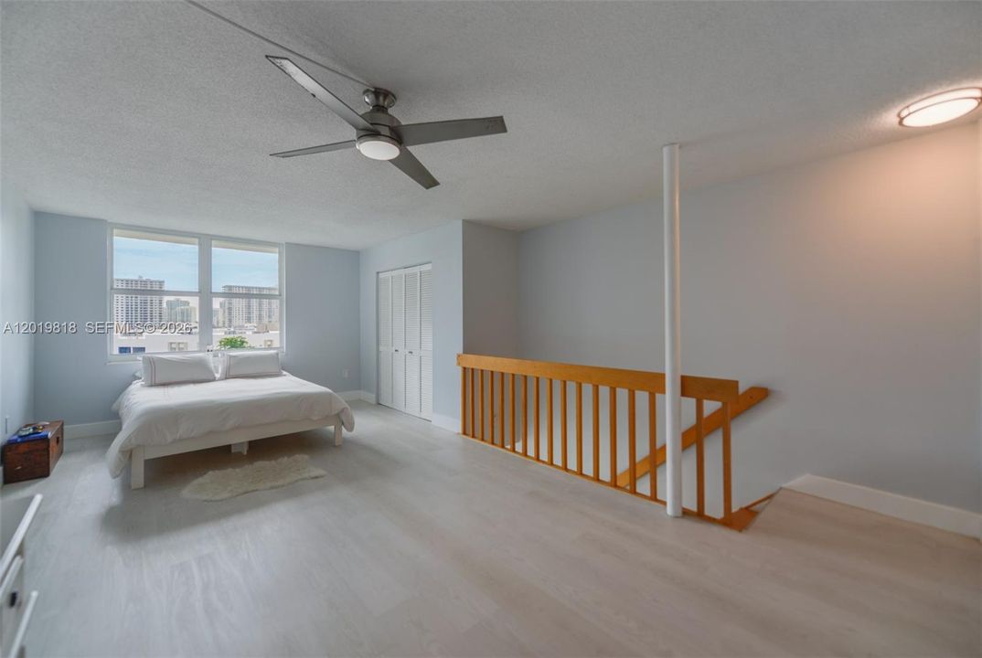 En Venta: $298,000 (1 camas, 1 baños, 930 Pies cuadrados)