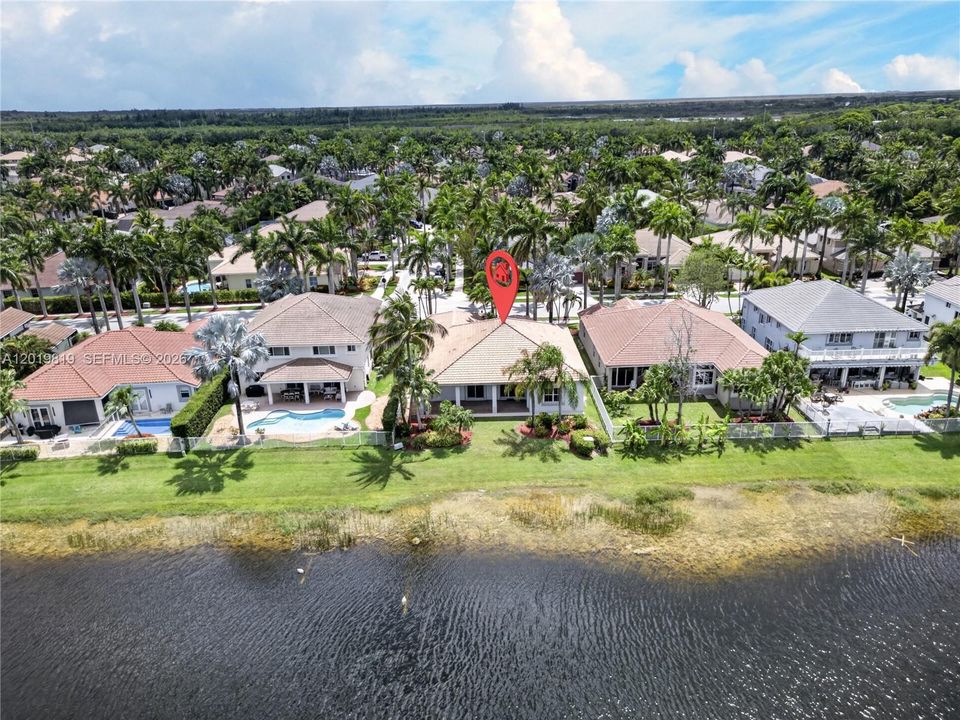 For Sale: $1,199,900 (4 beds, 2 baths, 2674 Square Feet)