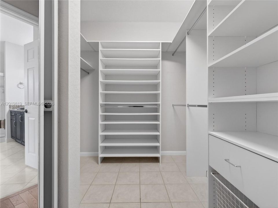 For Sale: $1,199,900 (4 beds, 2 baths, 2674 Square Feet)