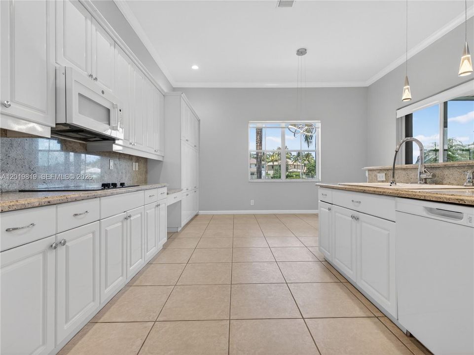 For Sale: $1,199,900 (4 beds, 2 baths, 2674 Square Feet)