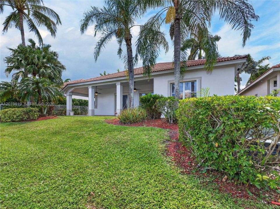 For Sale: $1,199,900 (4 beds, 2 baths, 2674 Square Feet)