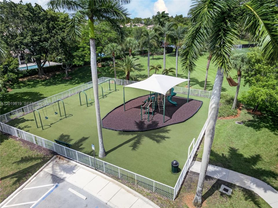 For Sale: $1,199,900 (4 beds, 2 baths, 2674 Square Feet)