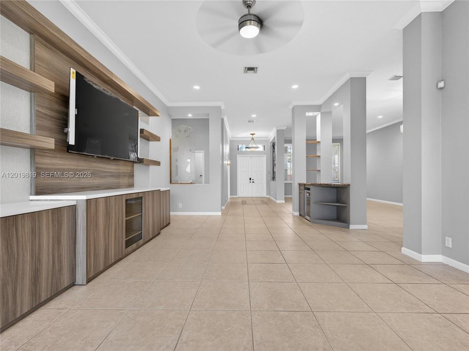 For Sale: $1,199,900 (4 beds, 2 baths, 2674 Square Feet)