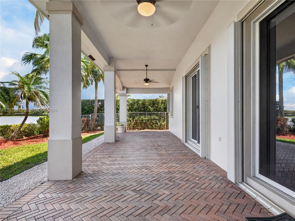 For Sale: $1,199,900 (4 beds, 2 baths, 2674 Square Feet)