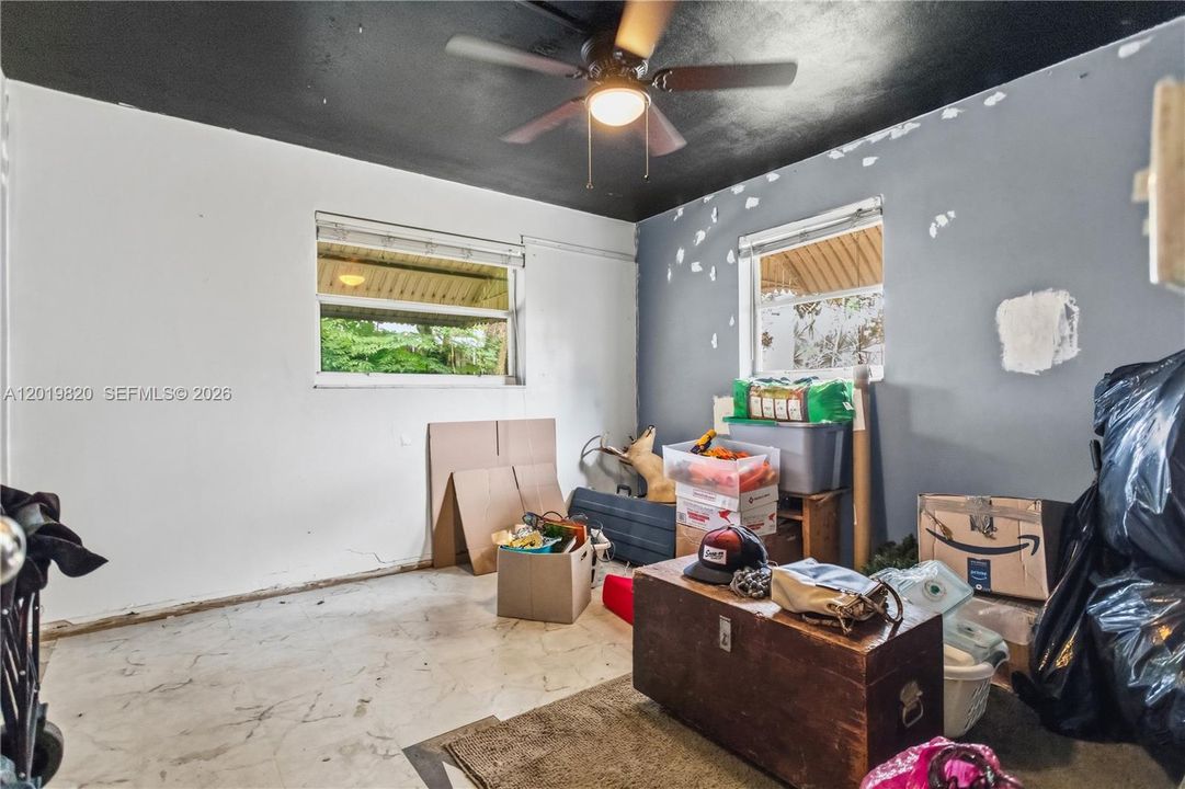 For Sale: $499,000 (3 beds, 2 baths, 1200 Square Feet)