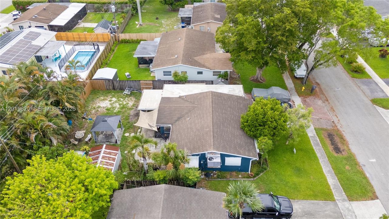 For Sale: $499,000 (3 beds, 2 baths, 1200 Square Feet)