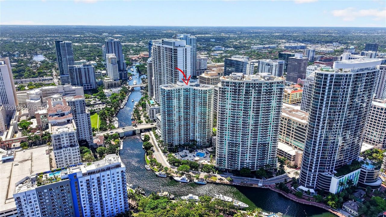 For Sale: $640,000 (2 beds, 2 baths, 1080 Square Feet)