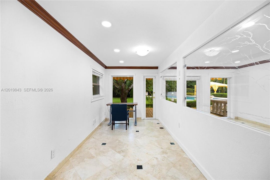 En Renta: $16,500 (4 camas, 2 baños, 3685 Pies cuadrados)