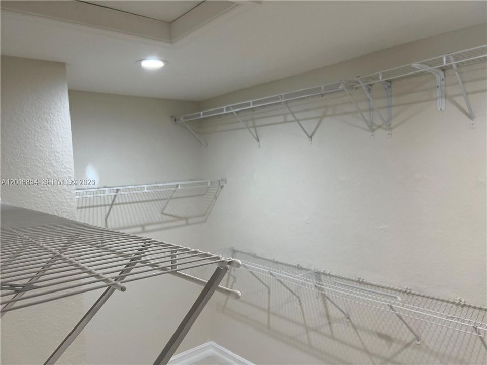 На продажу: $499,900 (4 спален, 2 ванн, 2940 Квадратных фут)