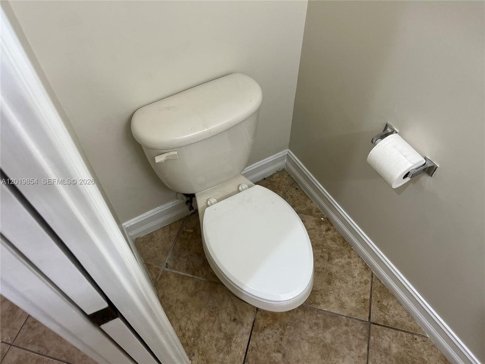 На продажу: $499,900 (4 спален, 2 ванн, 2940 Квадратных фут)