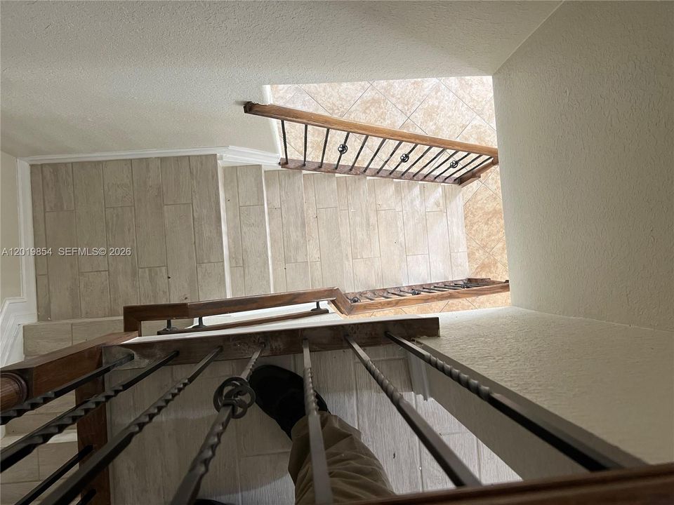 На продажу: $499,900 (4 спален, 2 ванн, 2940 Квадратных фут)