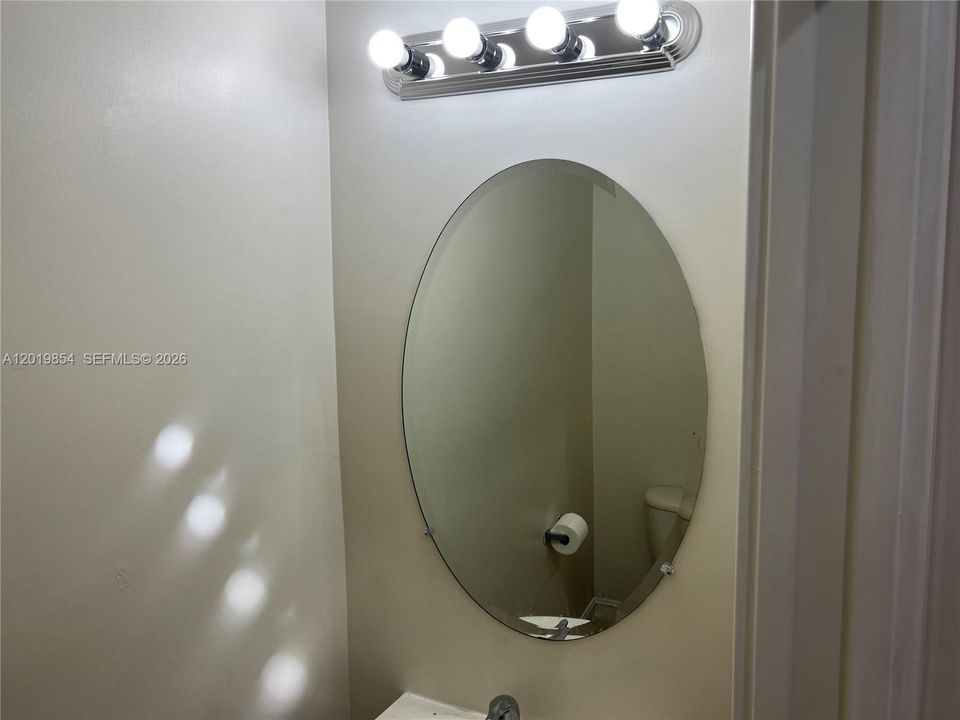 На продажу: $499,900 (4 спален, 2 ванн, 2940 Квадратных фут)