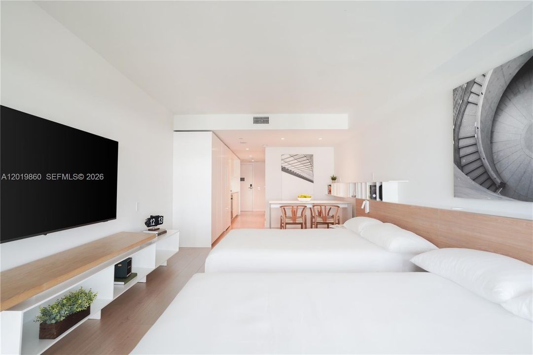 For Sale: $799,000 (0 beds, 1 baths, 540 Square Feet)