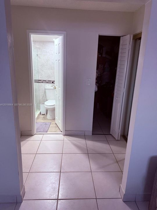 На продажу: $250,000 (2 спален, 2 ванн, 1220 Квадратных фут)