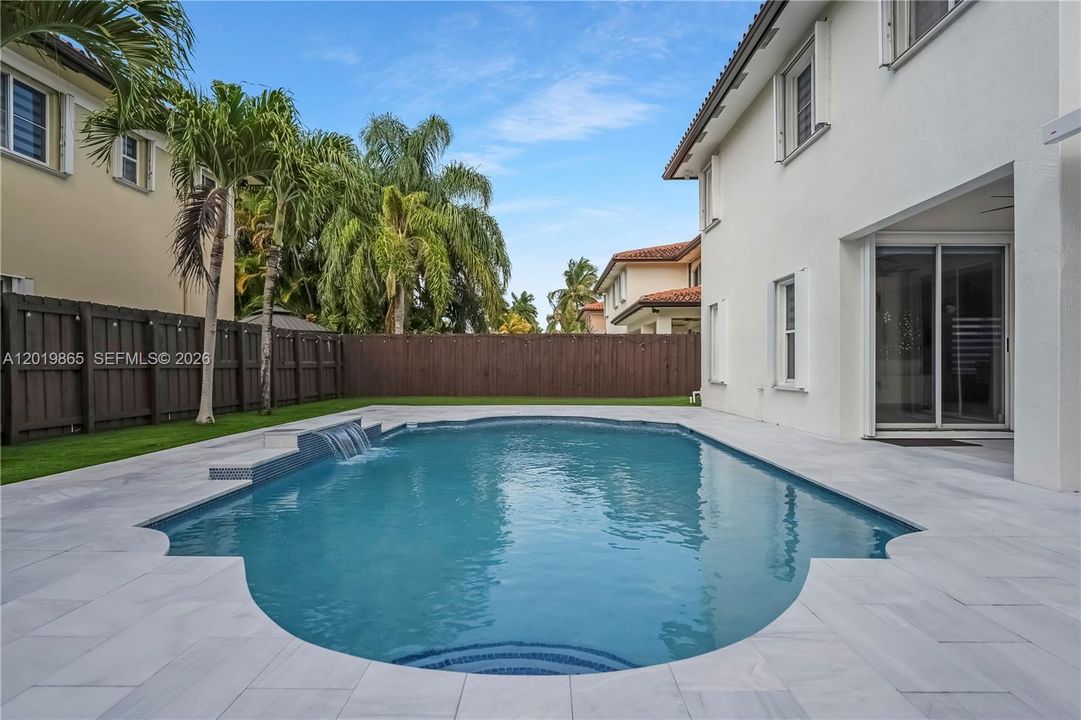 For Sale: $1,495,000 (5 beds, 4 baths, 2957 Square Feet)