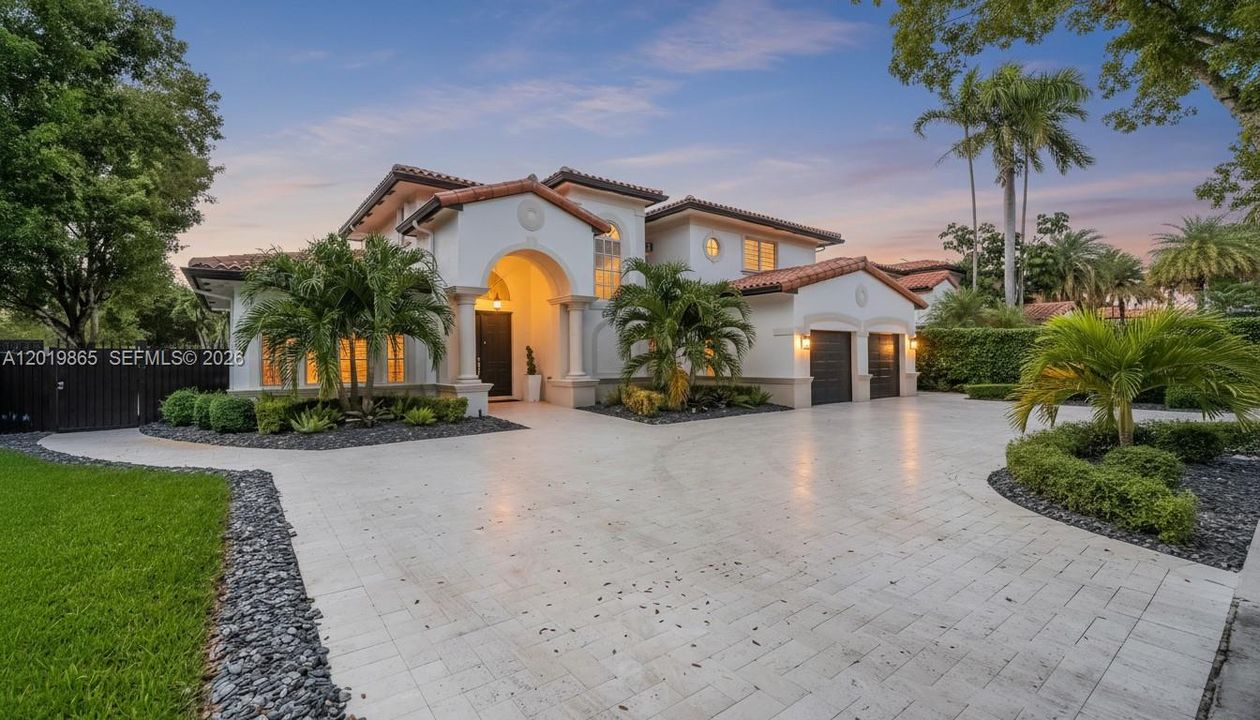 For Sale: $1,495,000 (5 beds, 4 baths, 2957 Square Feet)