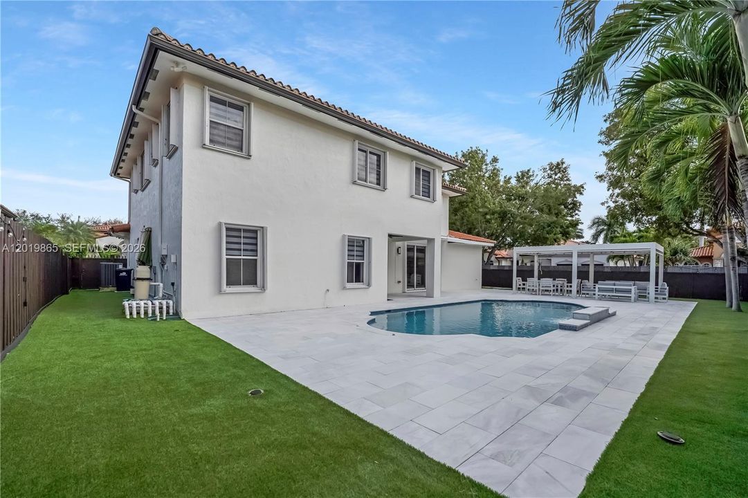 For Sale: $1,495,000 (5 beds, 4 baths, 2957 Square Feet)