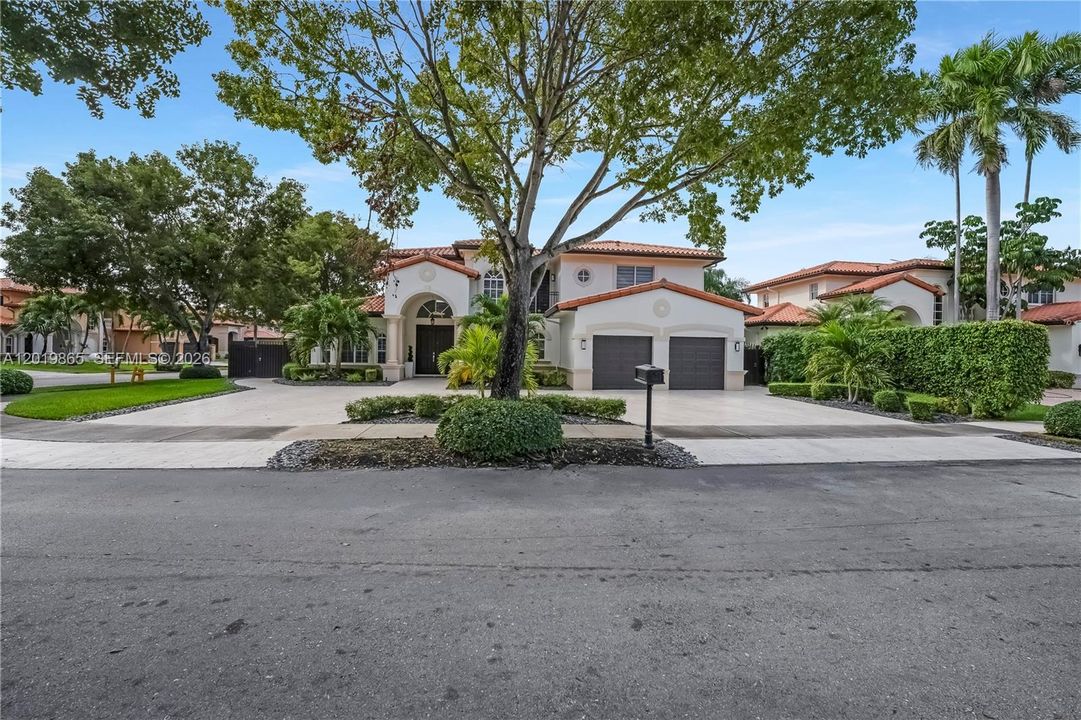 For Sale: $1,495,000 (5 beds, 4 baths, 2957 Square Feet)