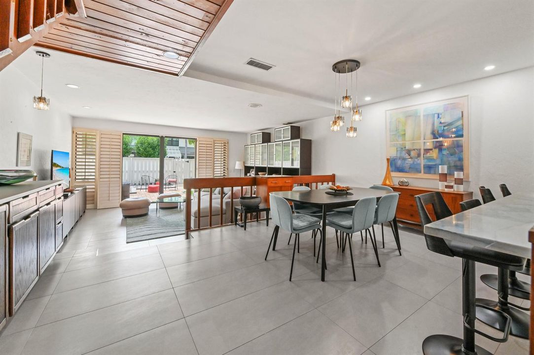 07 Dining area 01