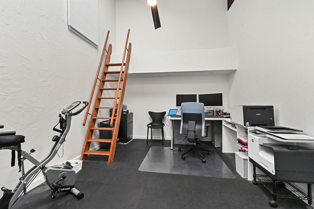 26 office 01