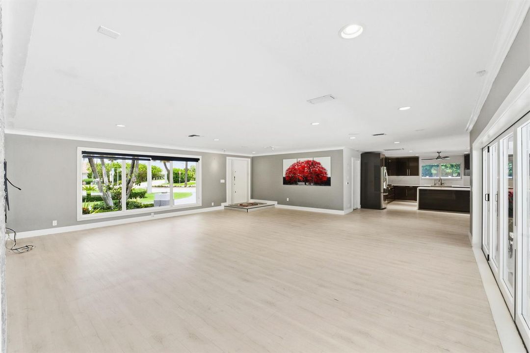 5900 Bayview Dr_029