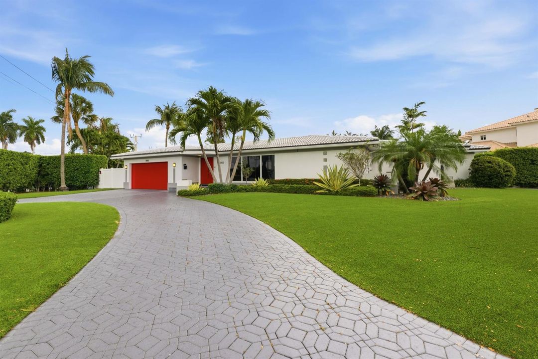 5900 Bayview Dr_050