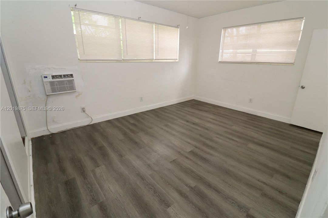 Activo con contrato: $2,200 (2 camas, 2 baños, 1182 Pies cuadrados)